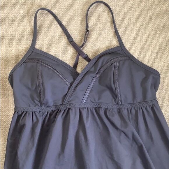 Lululemon Rehearsal Tank Coal Size 8 - Picture 3 of 8